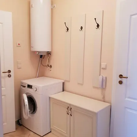 Anna On The Sunny Apartamento *